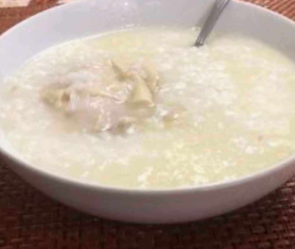 Sopa de galinha (chicken soup)